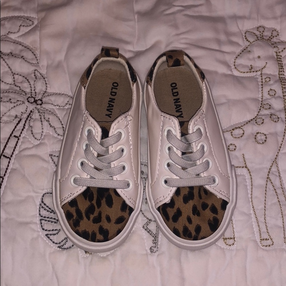 Like new cheetah shoes